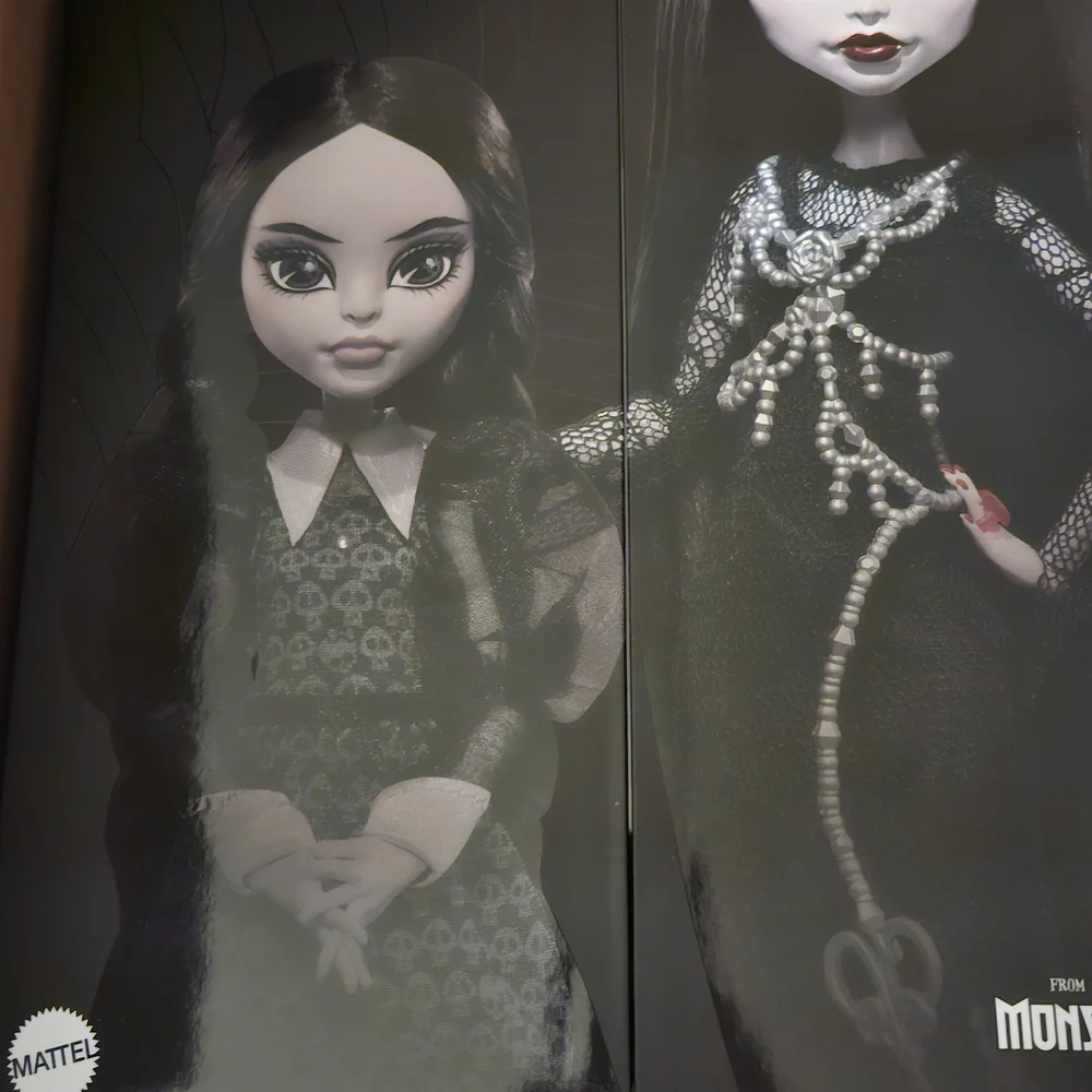 Addams Family Wednesday & Morticia Doll Set Mattel Monster High - Picture 5 of 6